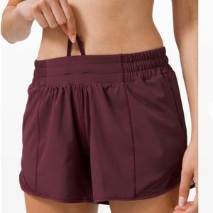 Lululemon Hotty Hot Short